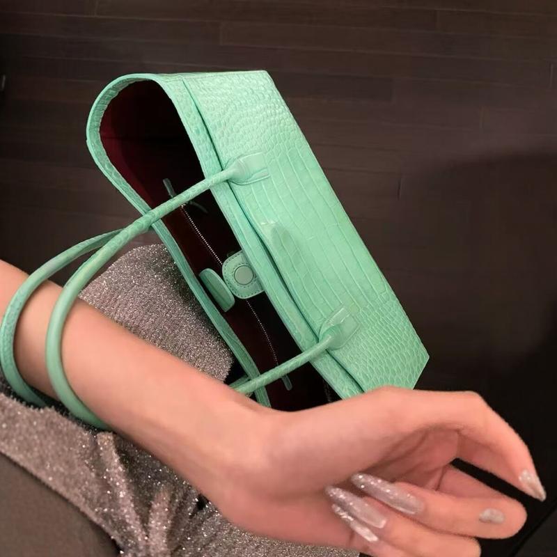 Luxury Bags Green - Luksusowa torebka ze skóry o fakturze