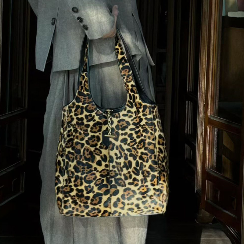 Skórzane torebki typu bucket b – Luxury Bags 2026 recenzja i cena